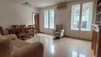 Living room of Flat to rent in  Madrid Capital  with Air Conditioner, Heating and Furnished