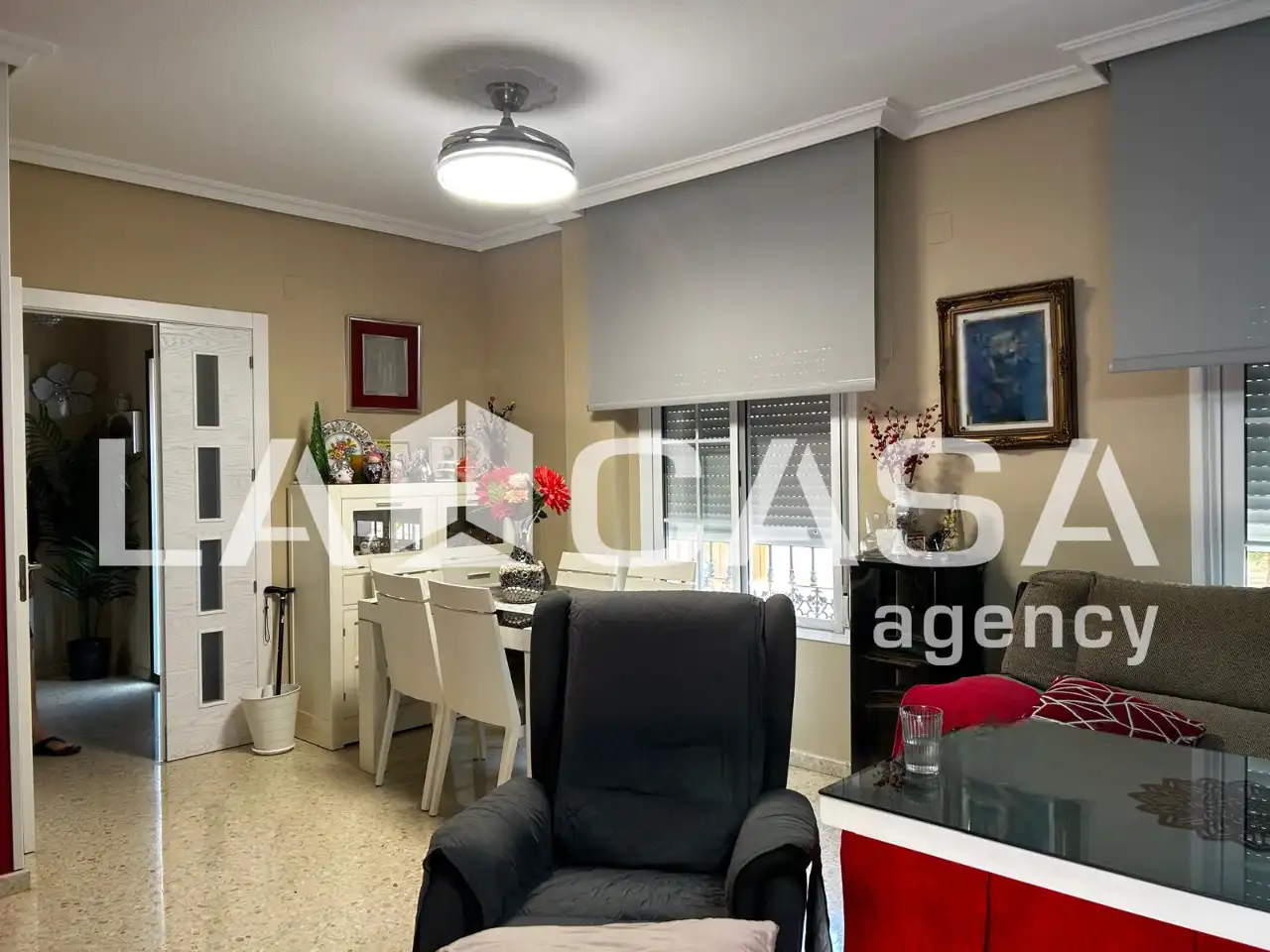 Houses for sale in Montequinto  with Air Conditioner, Storage room and Swimming Pool