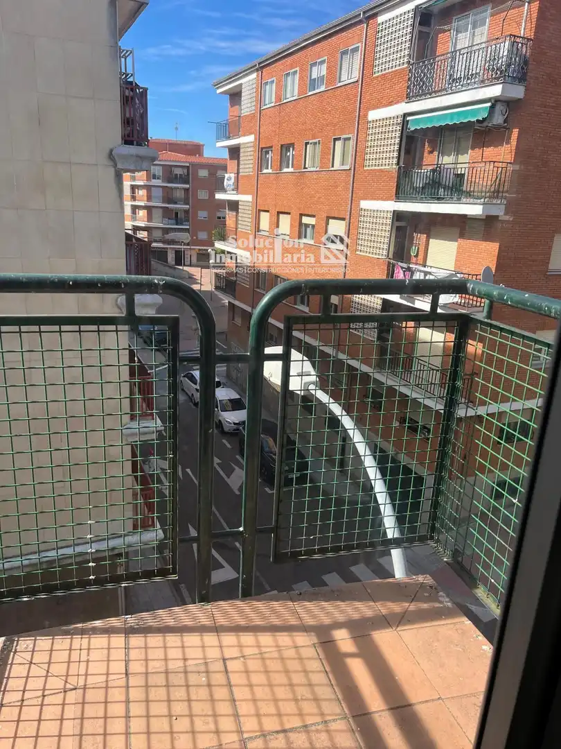 Exterior view of Flat for sale in Salamanca  with Heating, Terrace and Furnished