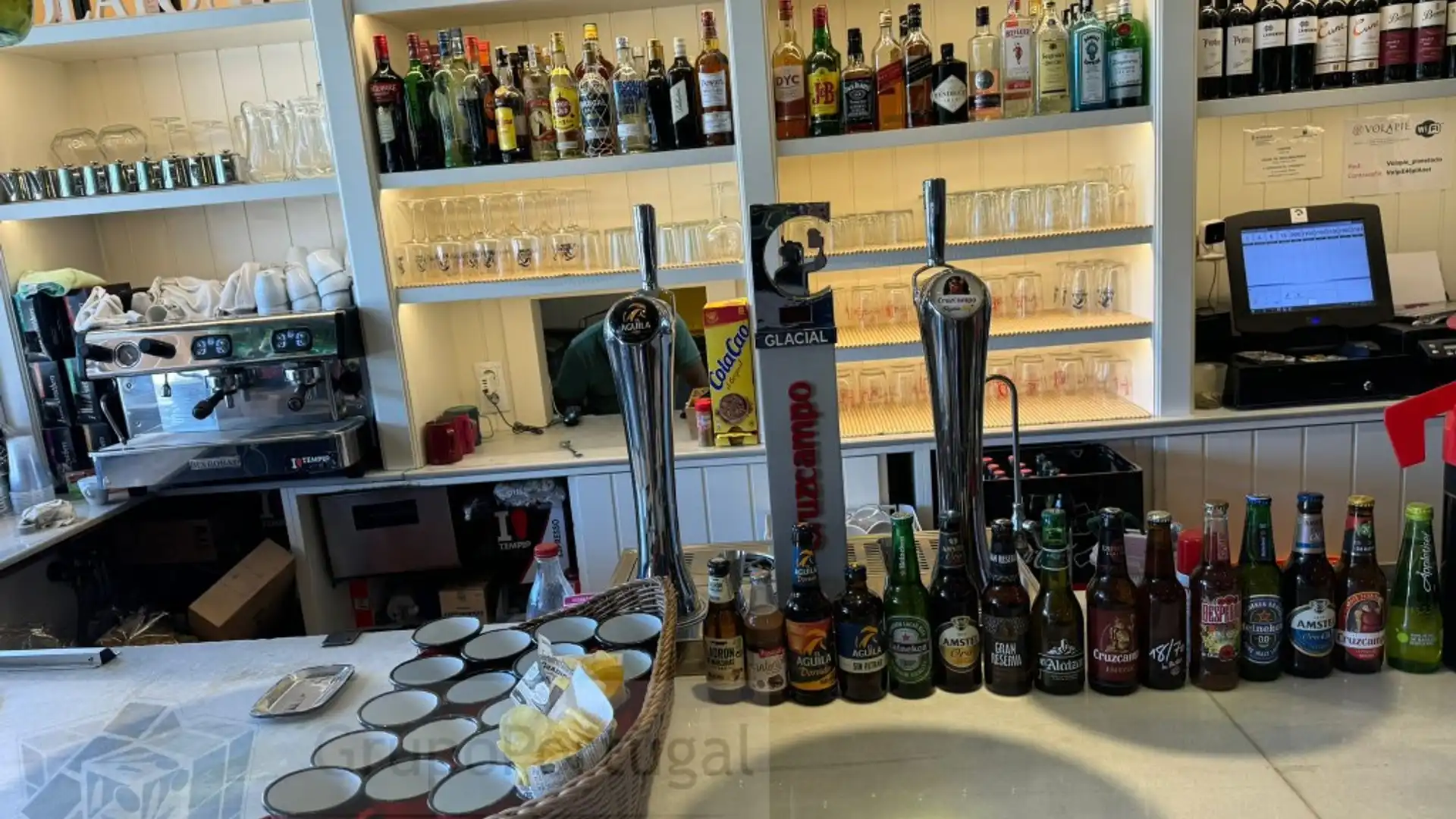 Local en traspaso en Los Negrales