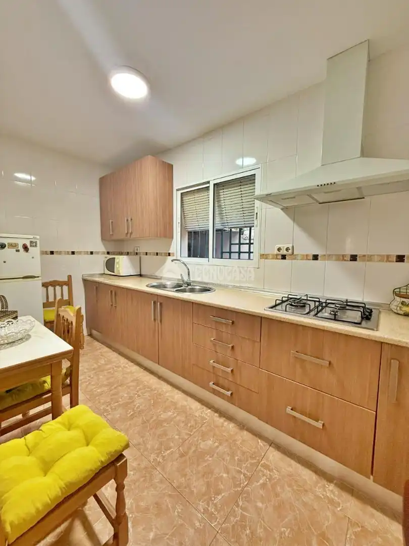 Maison jumelée à vendre à Santa María del Águila, imagen 9