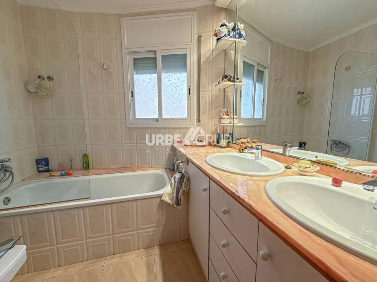 Baño de Casa o chalet en venta en Martorell con Aire acondicionado, Calefacción y Terraza
