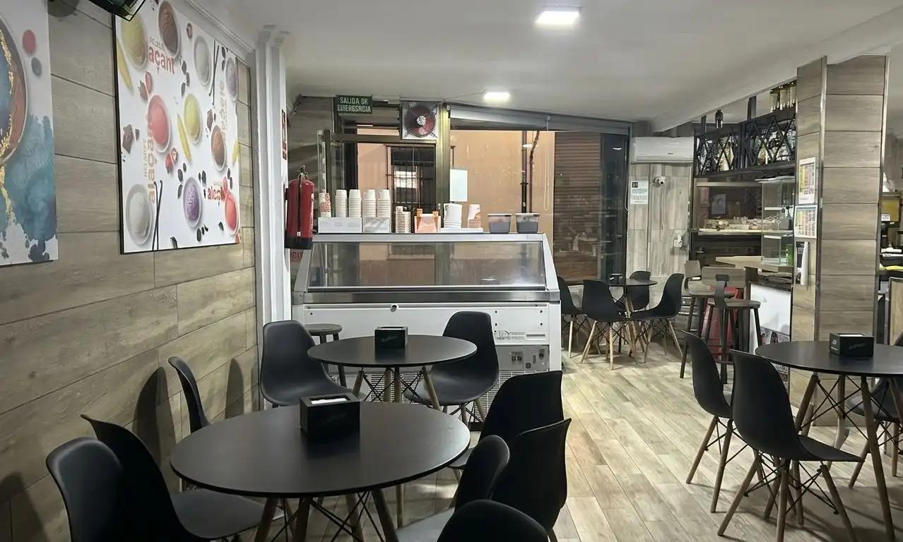 Local en venta en Antequera