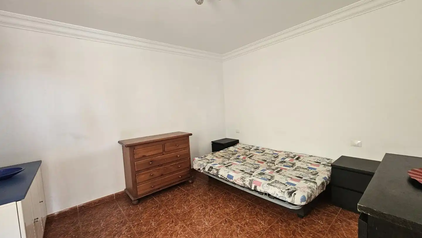 Habitación de Piso de alquiler en San Bartolomé de Tirajana con Terraza y Amueblado