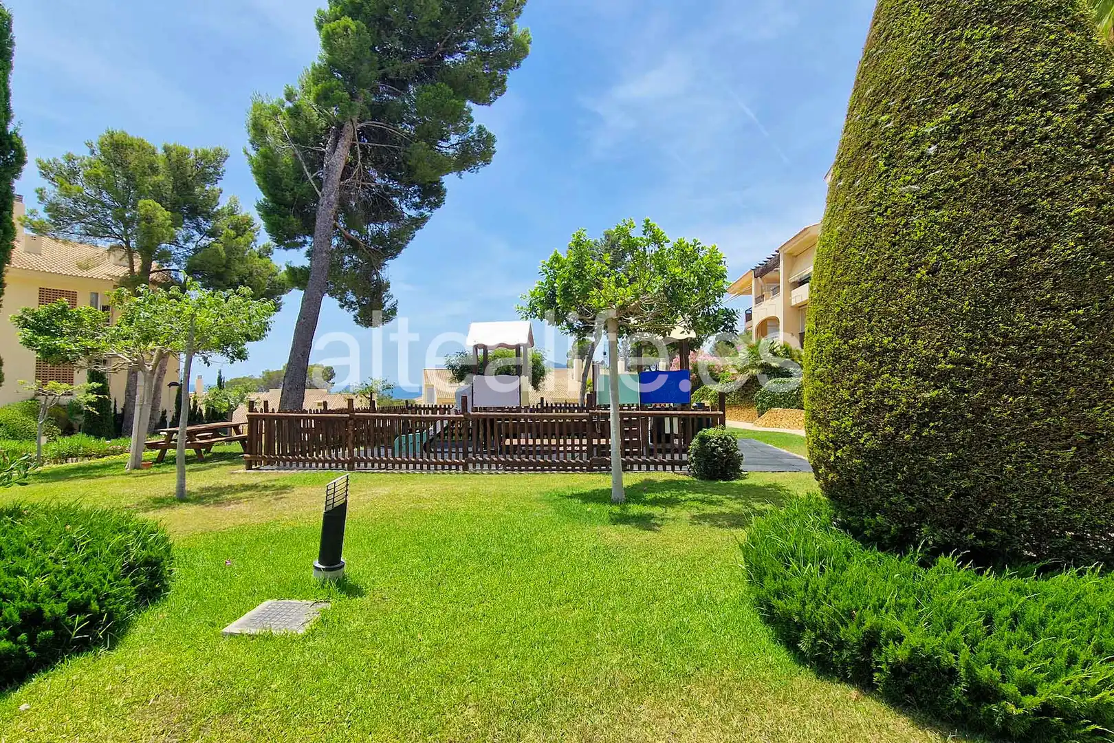 Vista exterior de Apartament en venda en Altea amb Aire condicionat, Calefacció i Terrassa