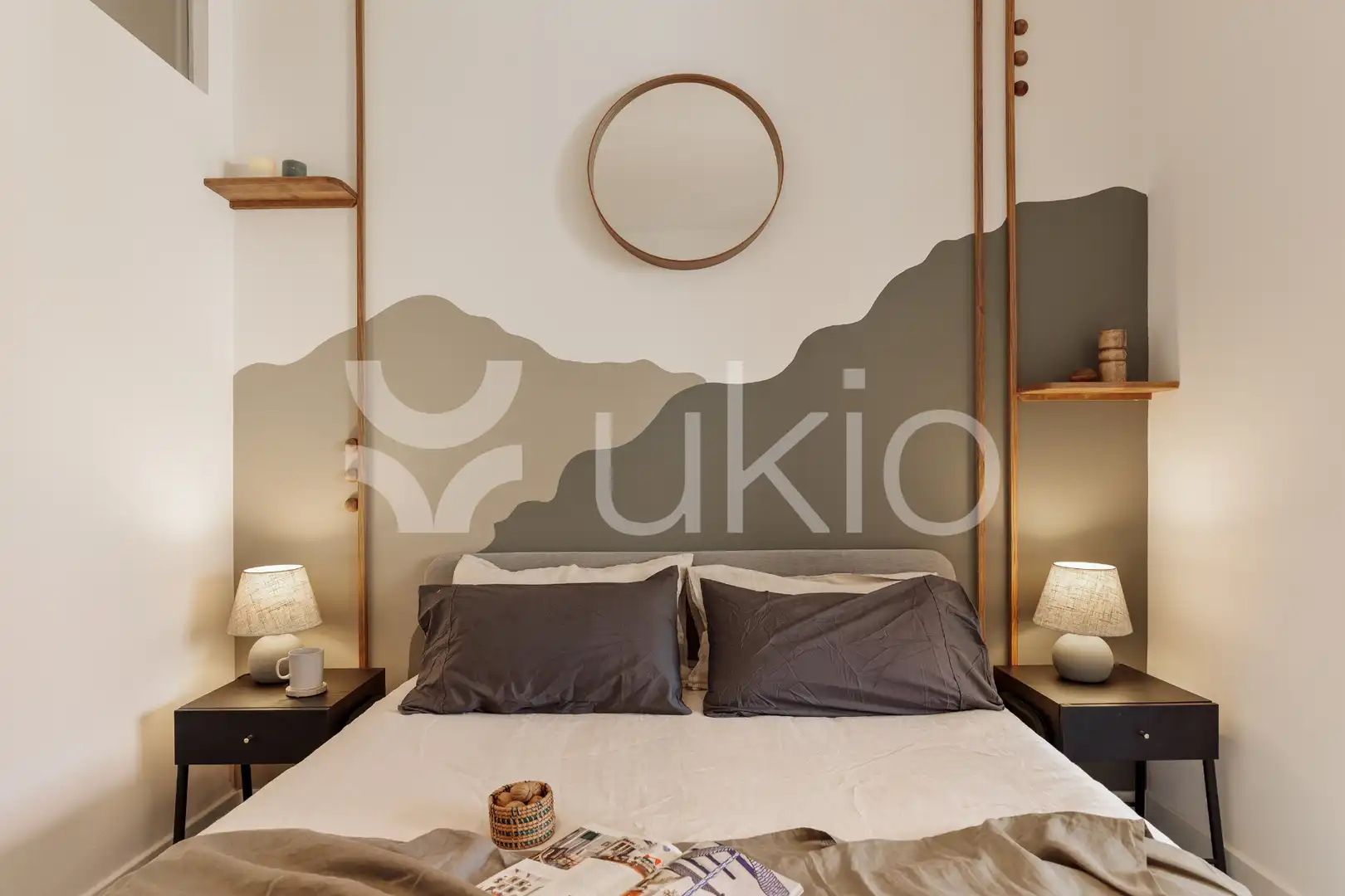Dormitori de Apartament de lloguer en Barcelona amb Aire condicionat, Calefacció i Moblat