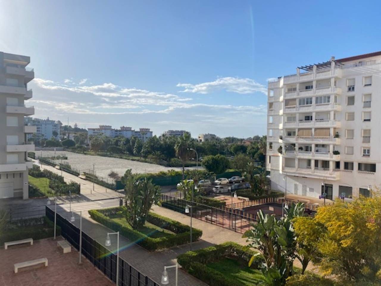 Vista exterior de Piso en venta en Marbella con Terraza