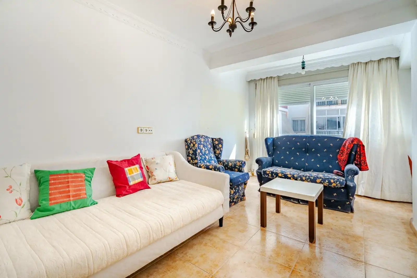 Wohnzimmer von Wohnungen zum Verkauf in Estepona mit Möbliert