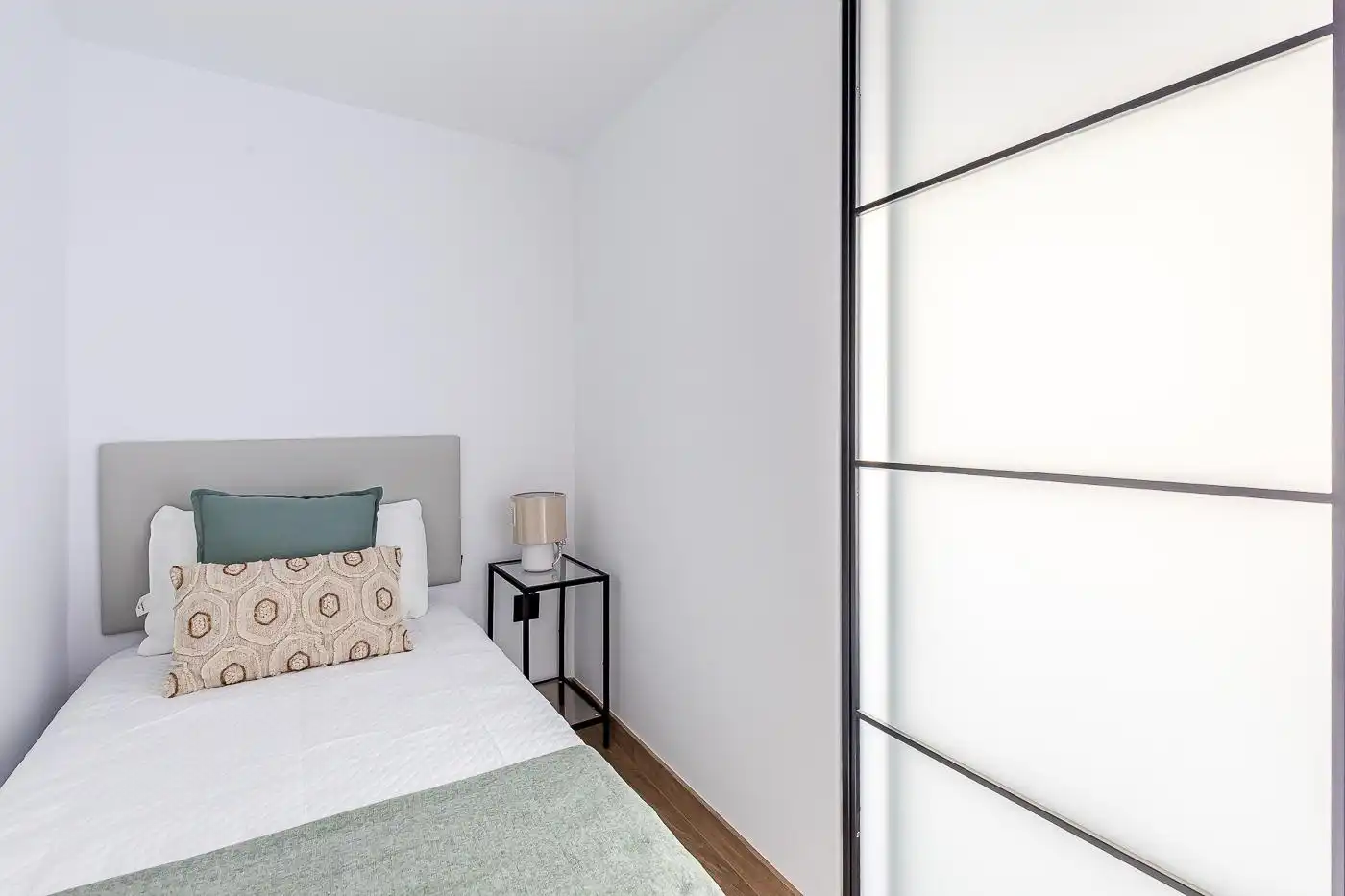 Habitación de Apartamento de alquiler en Madrid con Aire acondicionado, Calefacción y Amueblado