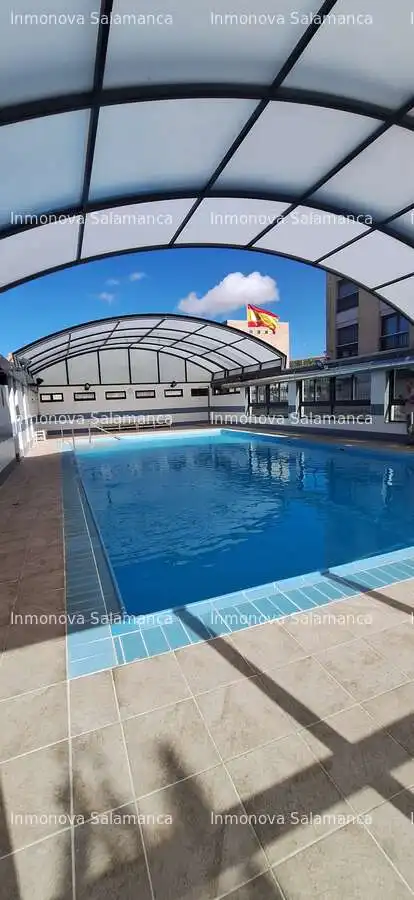Piscina de Pis de lloguer en Salamanca amb Calefacció, Moblat i Piscina comunitària
