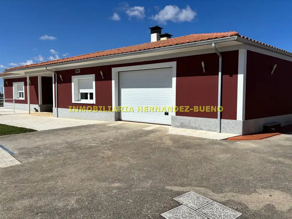 Xalet amb piscina en venda a Villamayor, imagen 5