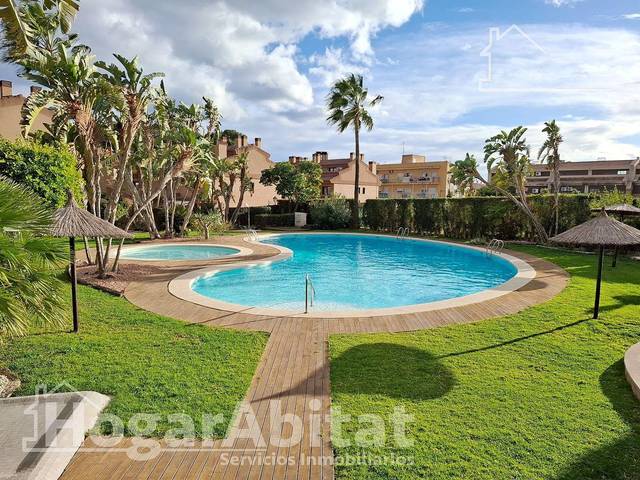 Casa adosada en Venta en Calle San Antonio en Centro