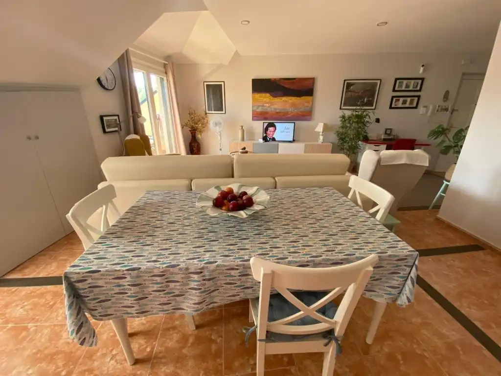Dining room of Attic for rent in Ares