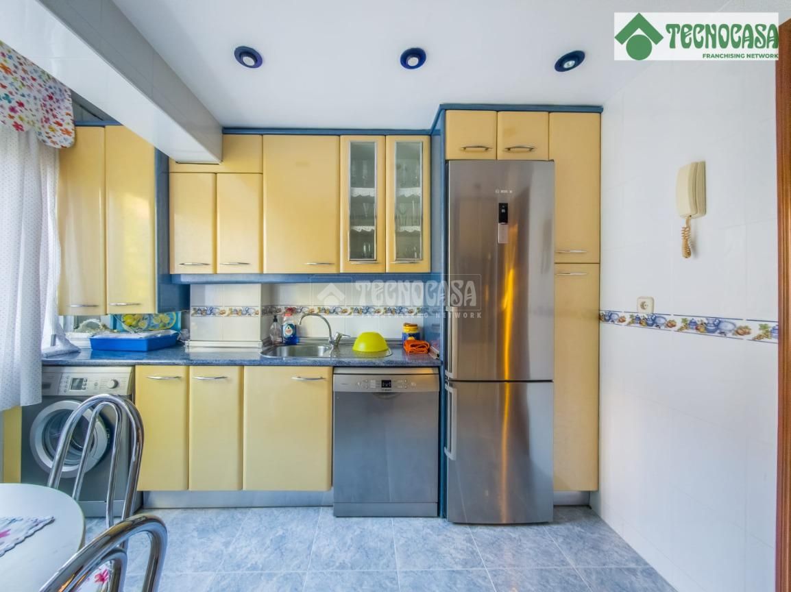 Kitchen of Flat for sale in Leganés  with Air Conditioner, Heating and Terrace