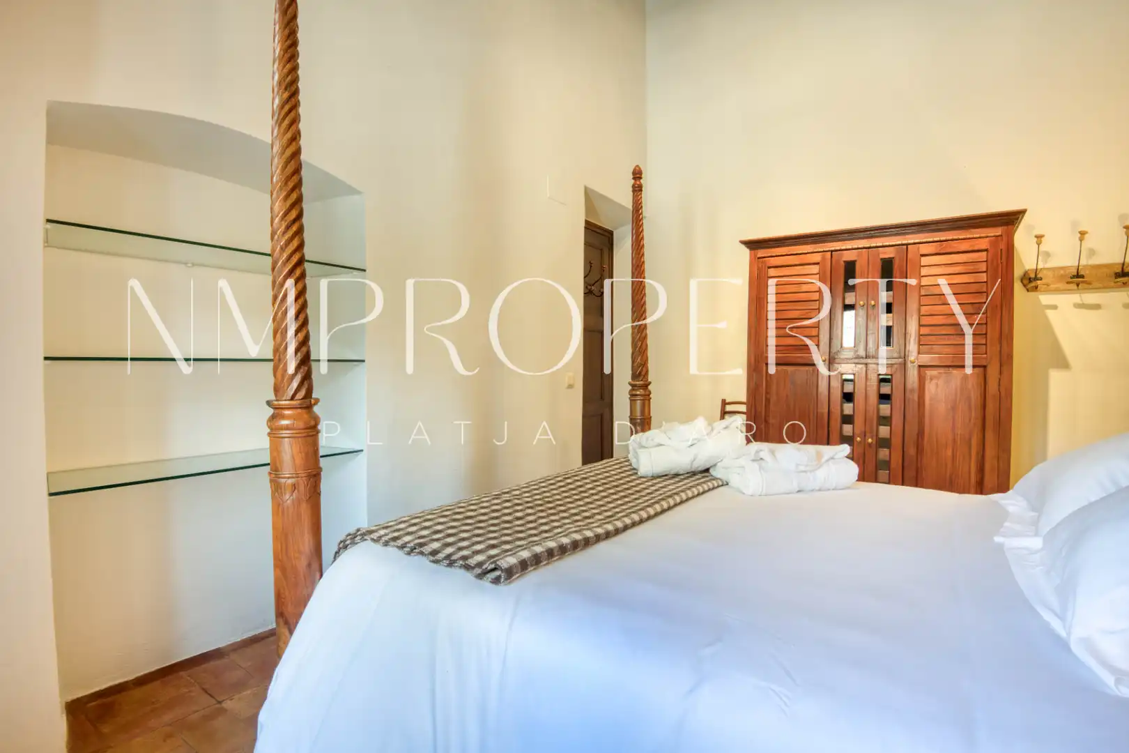 Habitación de Finca rústica de alquiler en Castell d'Aro, Platja d'Aro i s'Agaró con Jardín privado, Terraza y Amueblado