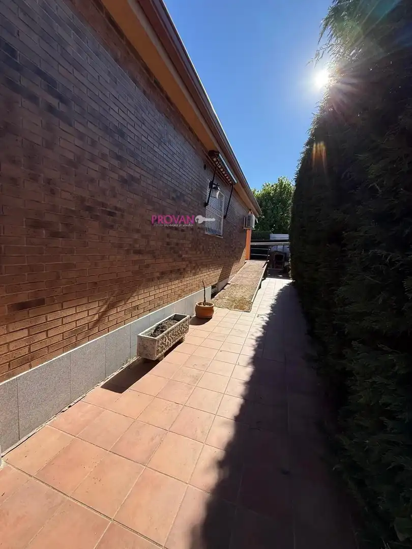 Terraza de Casa o chalet en venta en Torres de la Alameda con Aire acondicionado, Calefacción y Terraza