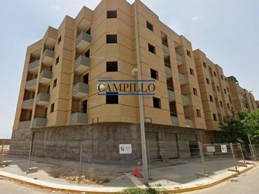 Piso con ascensor en venta en Adra