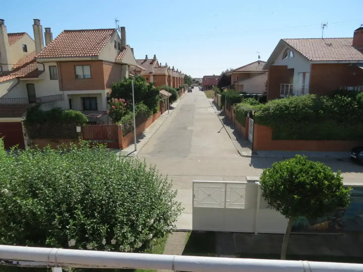 Vista exterior de Pis en venda en Villaralbo amb Jardí privat, Parquet i Moblat