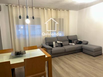 Living room of Flat for sale in Sabadell  with Air Conditioner, Heating and Parquet flooring