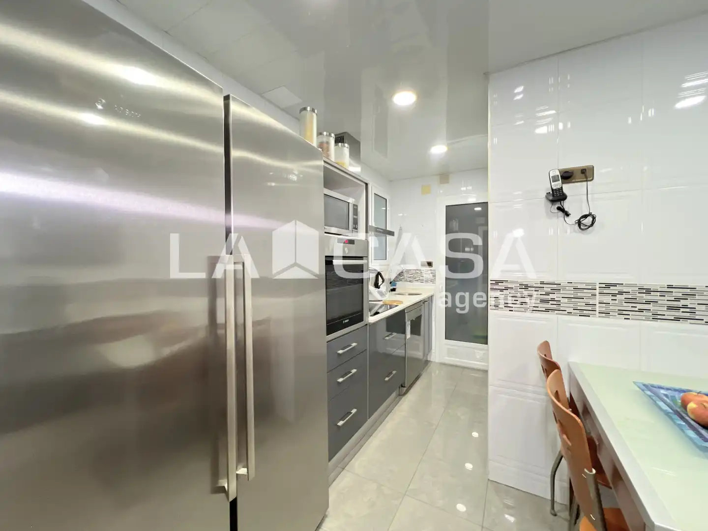 Cocina de Piso en venta en Badalona con Calefacción, Trastero y Balcón