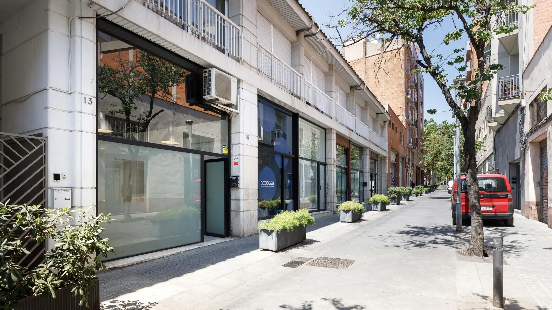Vista exterior de Local de alquiler en Barcelona