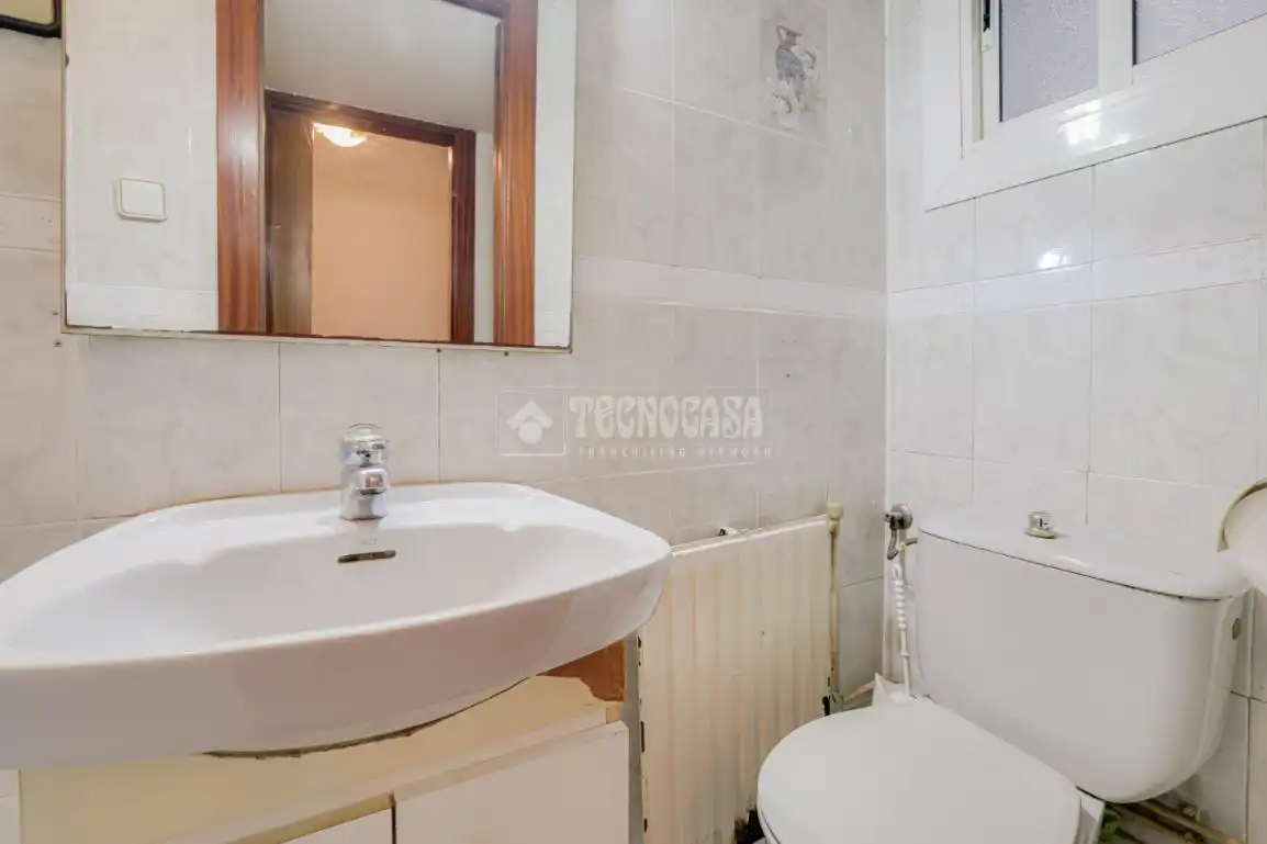 Bathroom of Flat for sale in Montcada i Reixac  with Heating
