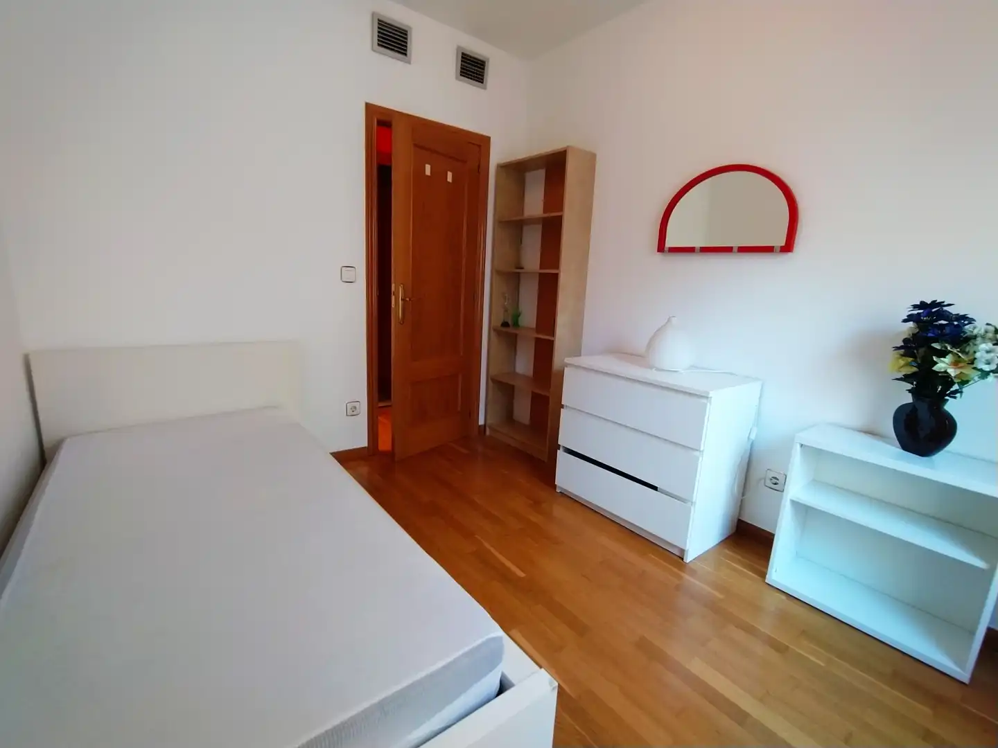 Wohnung zur Miete in Calle de Santiago, Alfonso