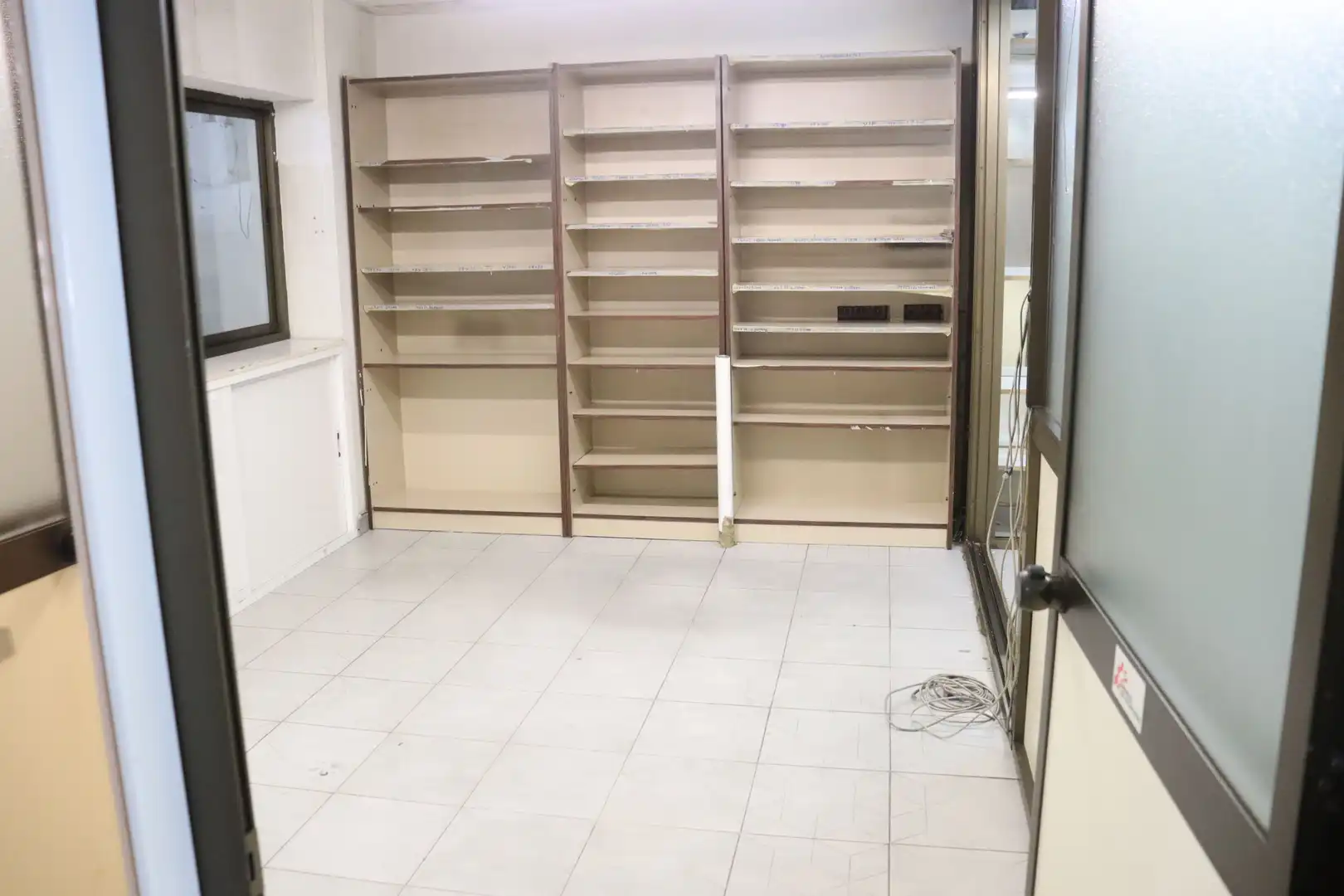 Nau industrial en venda a Calle de Julián Camarillo, Simancas