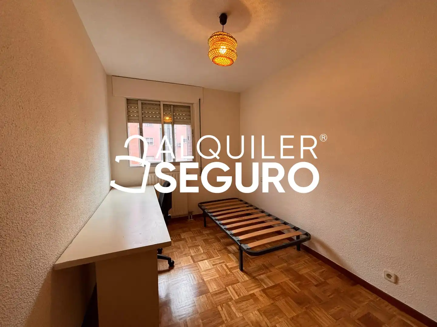 Schlafzimmer von Wohnung zur Miete in Puente de Vallecas