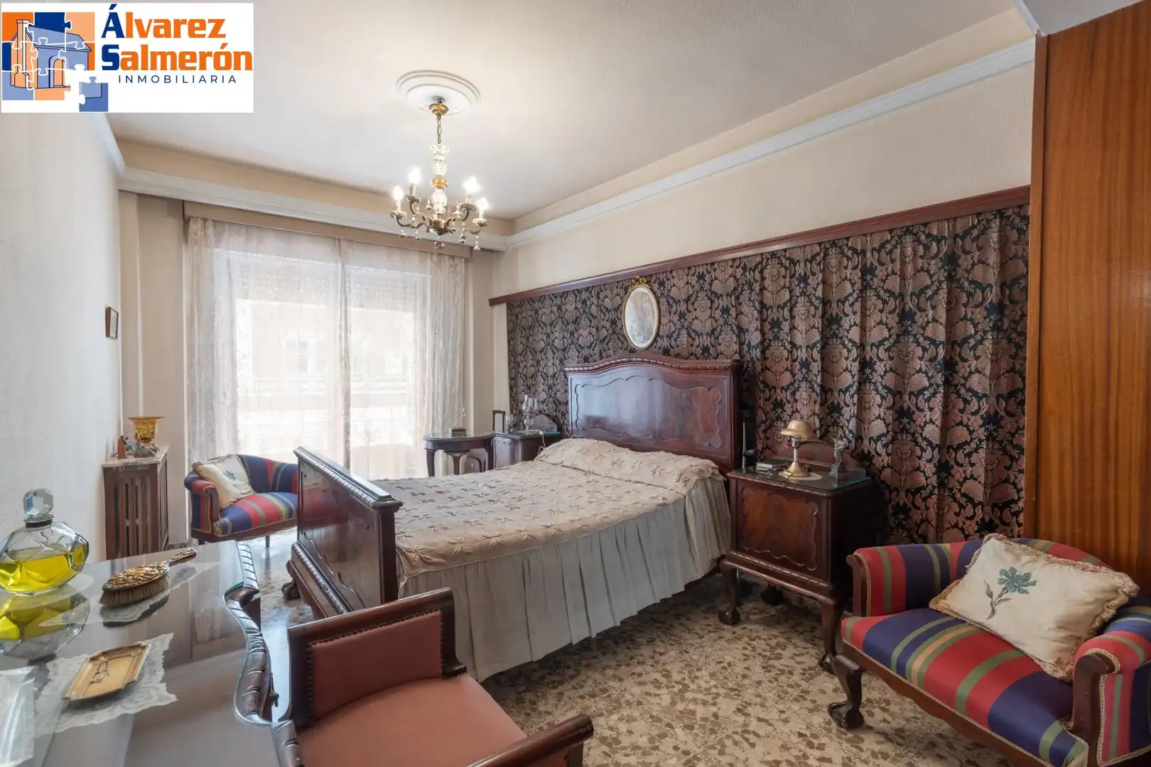 Habitación de Piso en venta en Granada