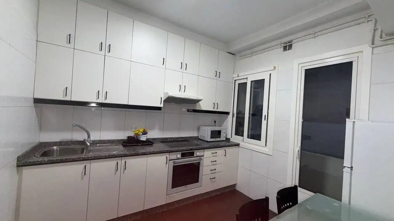 Appartamento con terrazza in affitto a Centro