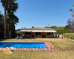 Exterior view of House or chalet for sale in Sant Vicenç de Montalt  with Air Conditioner, Heating and Private garden