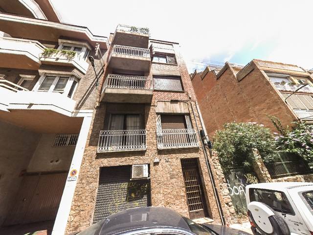 Local comercial en Venta en Gosol, 36 en Les Tres Torres