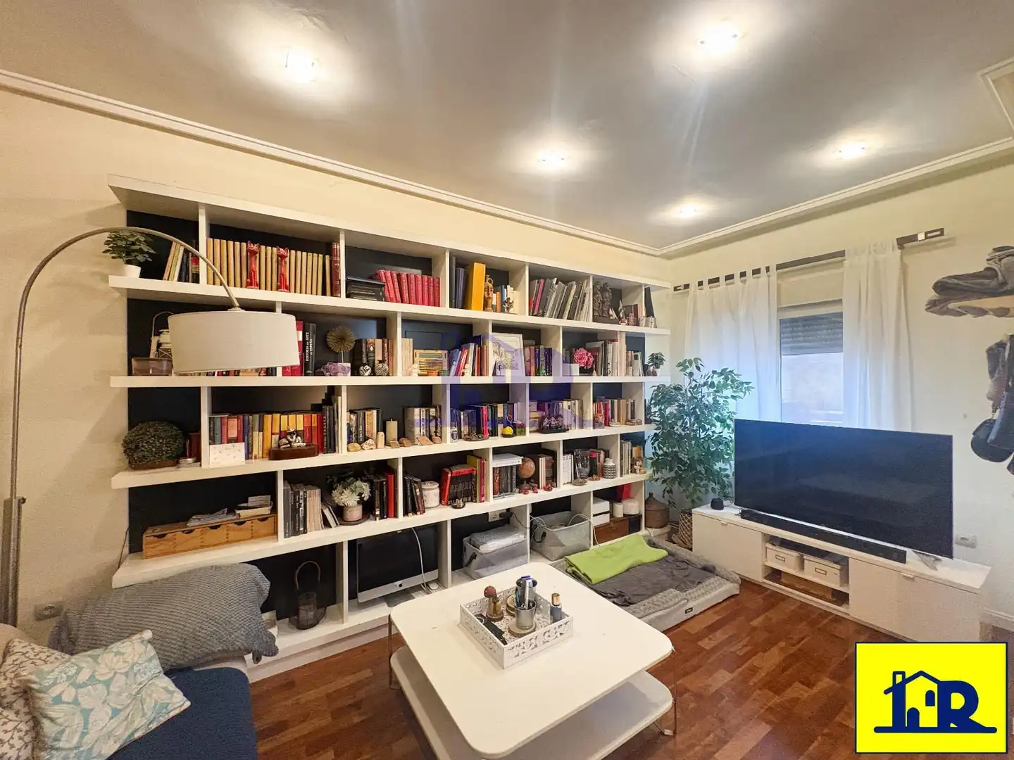 Living room of Detached homes for sale in Cuenca  with Air Conditioner, Heating and Swimming Pool