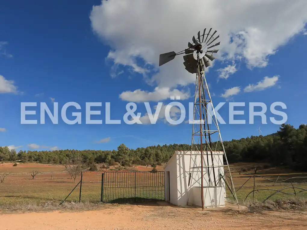 Finca rústica en venda en Ayora amb Calefacció, Jardí privat i Terrassa