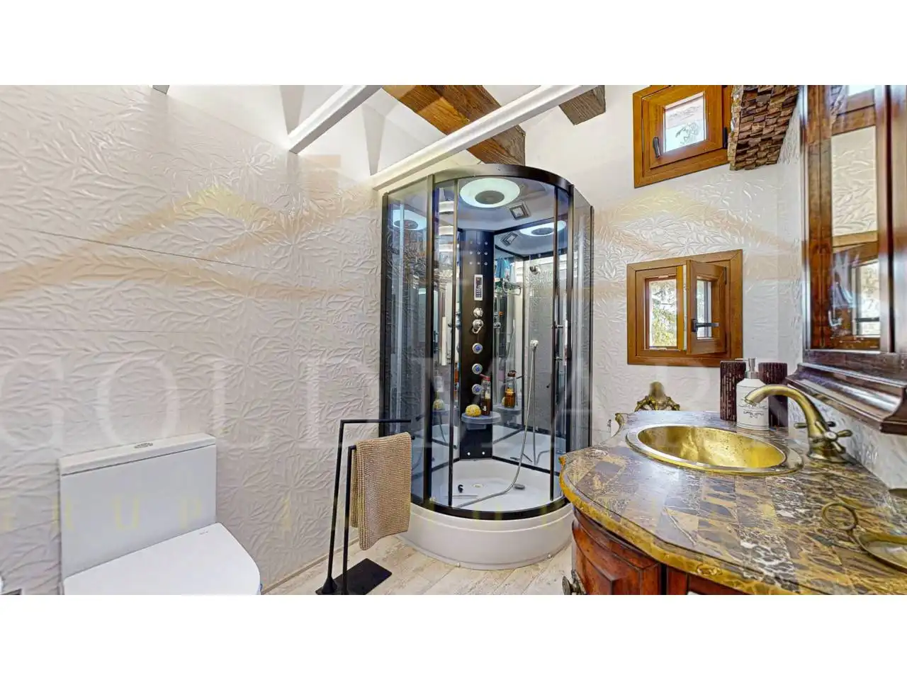 Baño de Finca rústica en venta en Sant Jaume de Frontanyà con Calefacción y Jardín privado