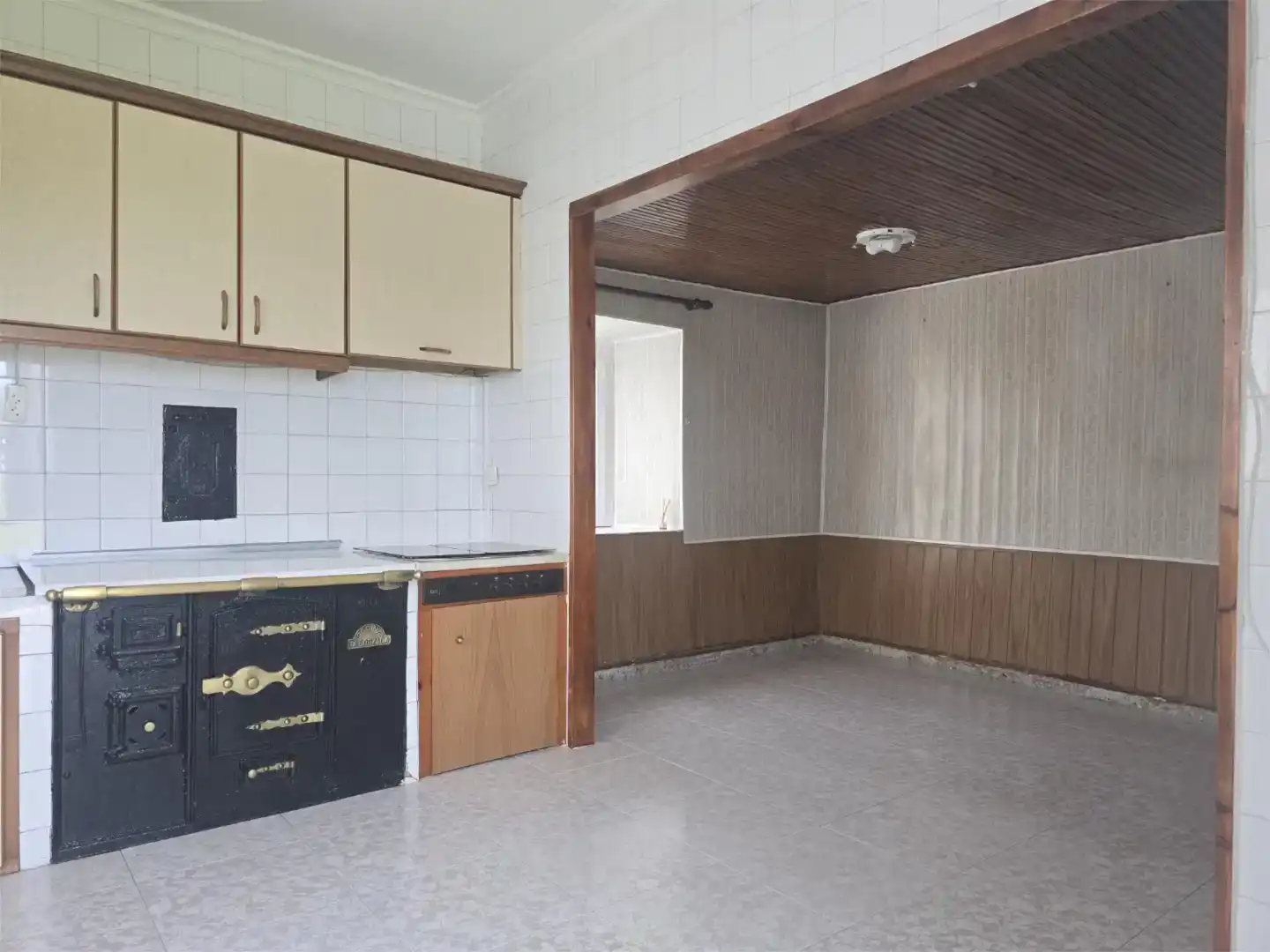 Cuina de Planta baixa en venda en Ribadeo amb Jardí privat
