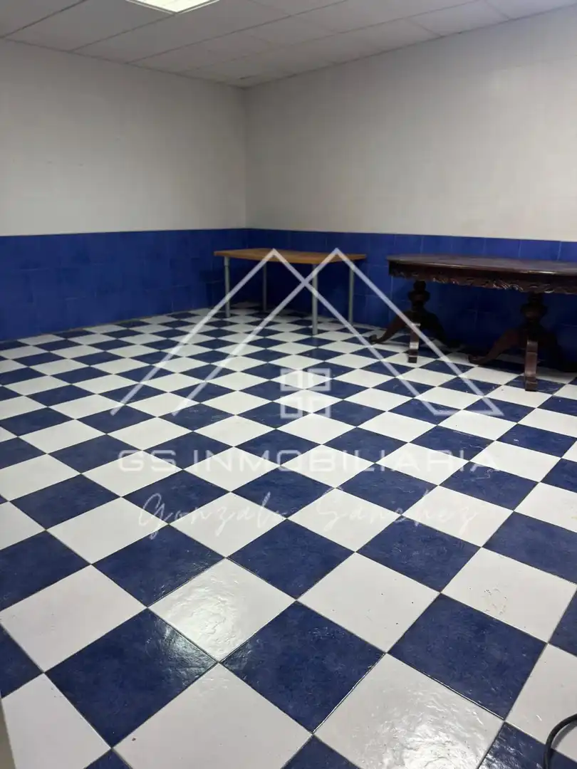 Cocina de Nave industrial en venta en Lucena