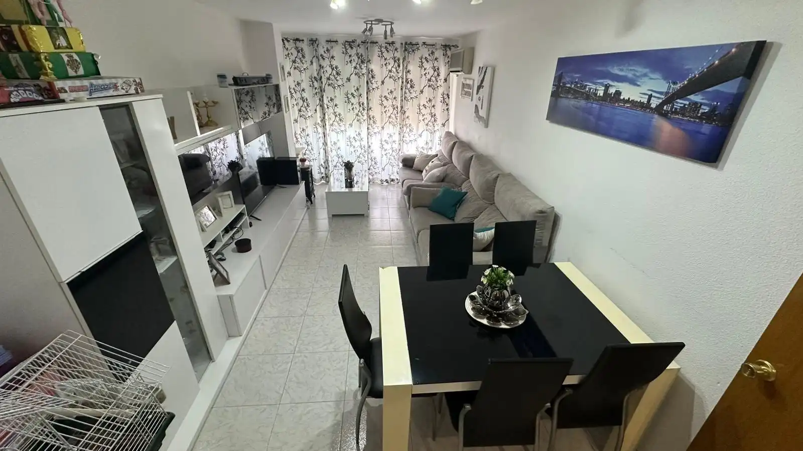 Wohnzimmer von Wohnungen zum Verkauf in Castellón de la Plana / Castelló de la Plana mit Abstellraum, Möbliert und Balkon