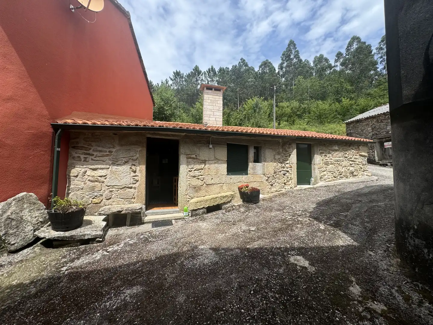 Vista exterior de Finca rústica en venta en Outes con Calefacción, Jardín privado y Terraza