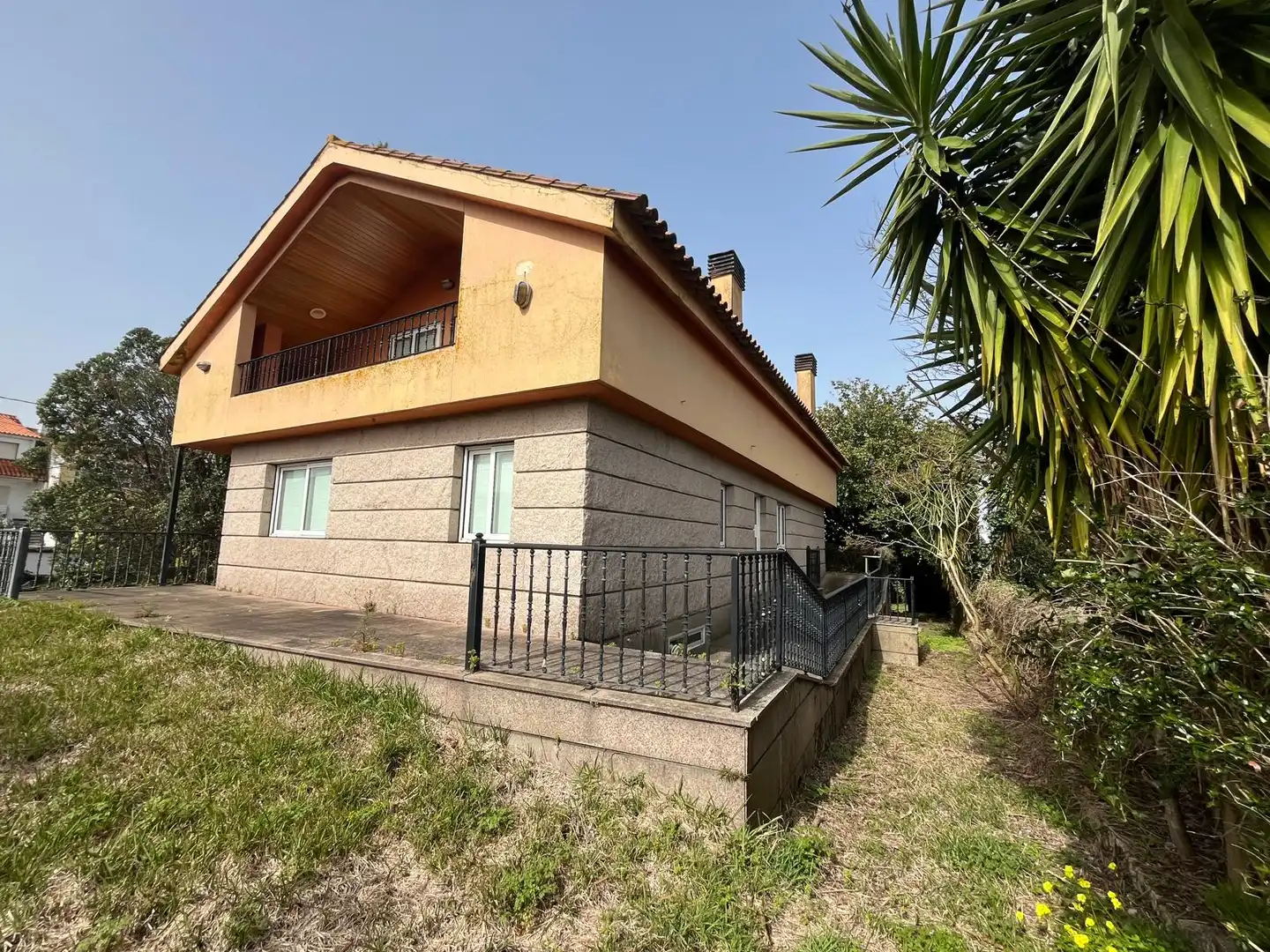 Exterior view of Houses for sale in Vigo   with Private garden, Terrace and Swimming Pool