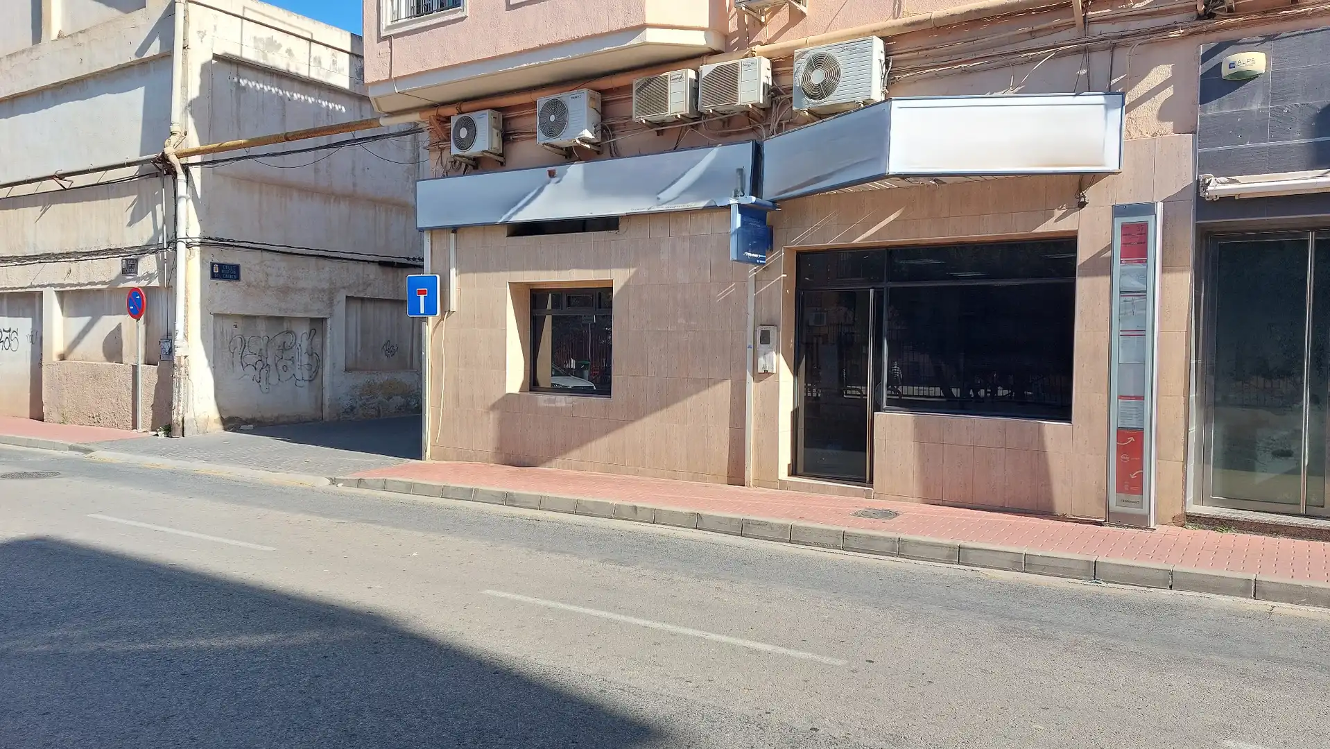 Vista exterior de Local de alquiler en Murcia con Aire acondicionado y Amueblado