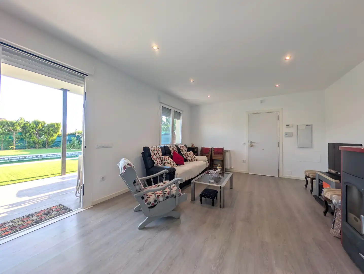 Sala d'estar de Casa o xalet en venda en Zuera amb Aire condicionat, Calefacció i Jardí privat