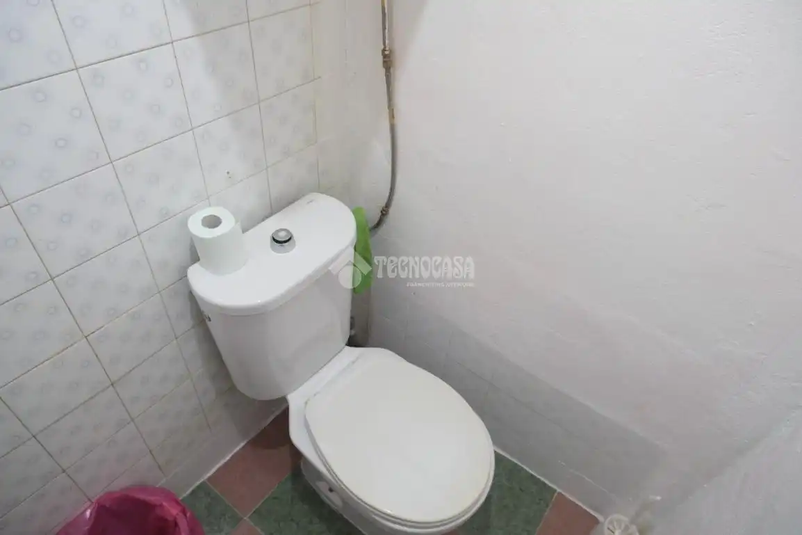 Bany de Casa adosada en venda en Sevilla