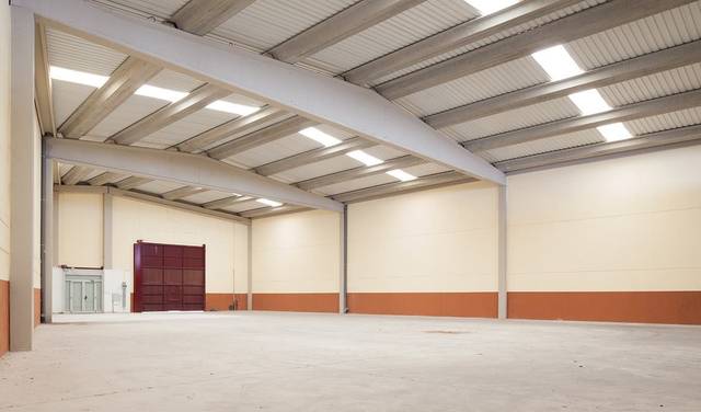 Nave industrial en Alquiler en Abrera