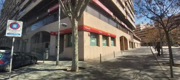Local comercial en venda a OSCAR ESPLA 4, imagen 4