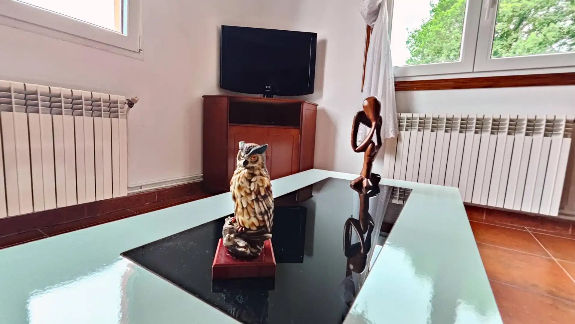 Sala de estar de Casa o chalet en venta en Oroso con Calefacción, Jardín privado y Amueblado