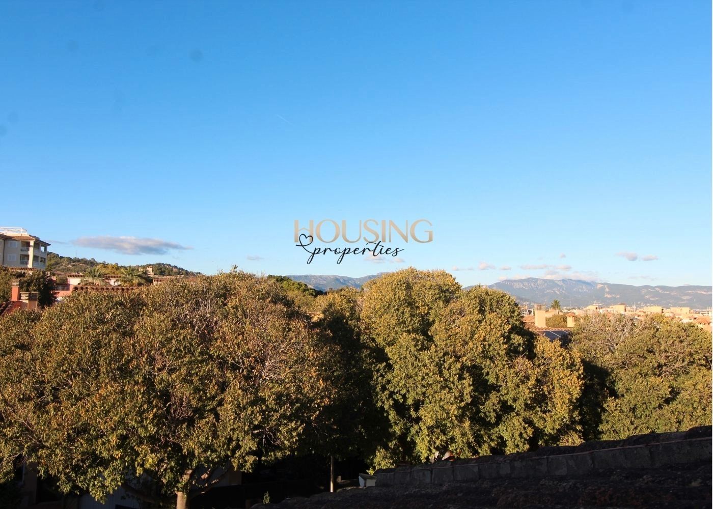 Vista exterior de Casa adosada en venda en  Palma de Mallorca amb Terrassa, Balcó i Piscina comunitària