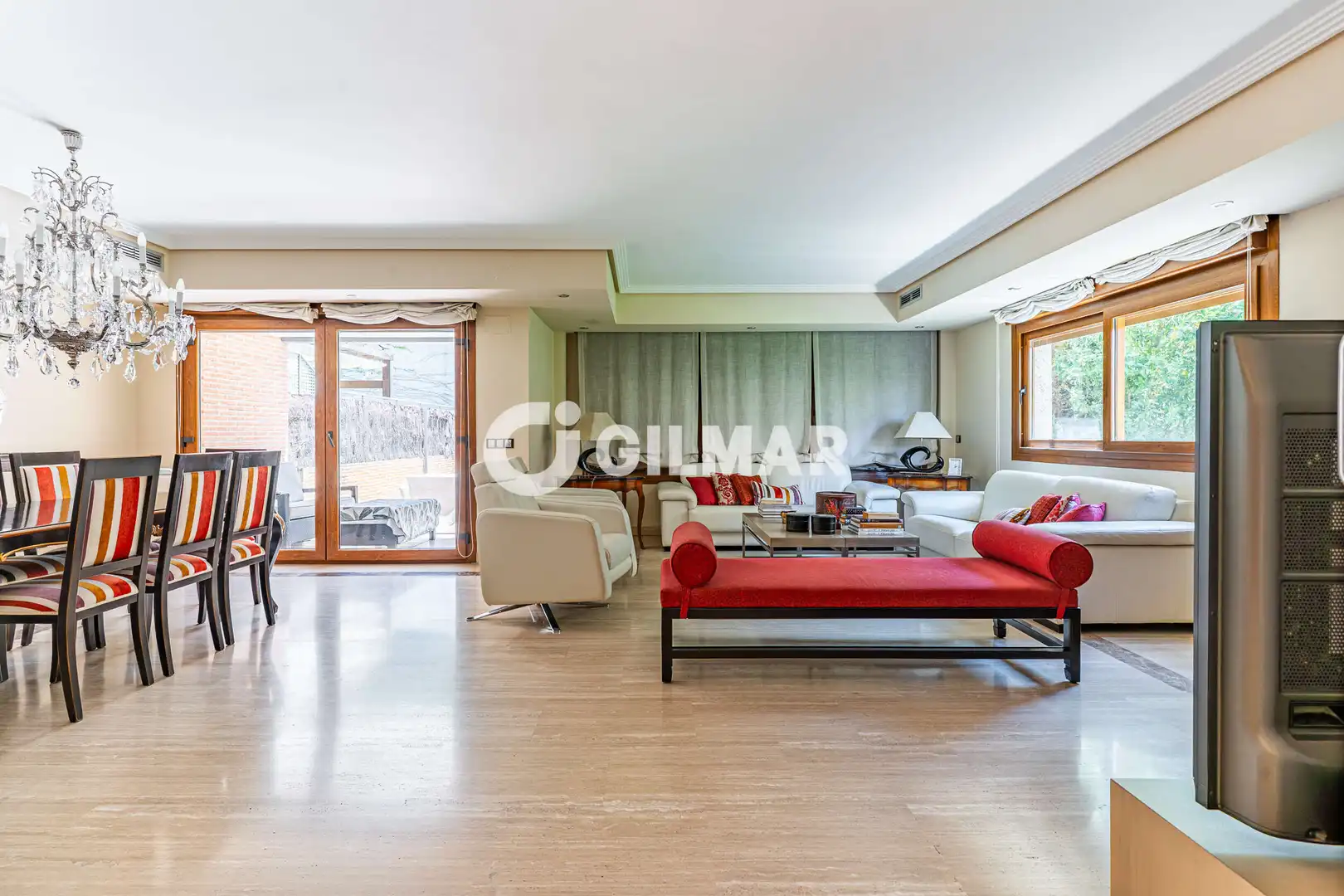 Casa aparellada amb piscina en venda a Montecillo, imagen 4