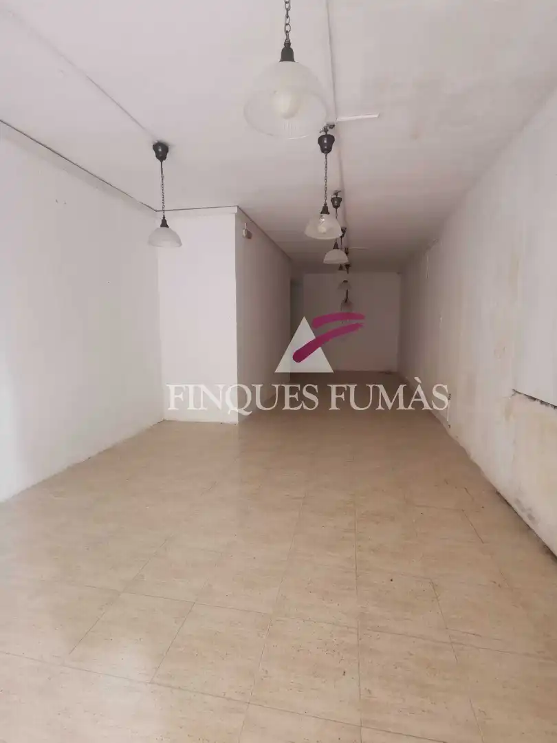 Local comercial en venda a Carrer de la Baixada del Mercadal, imagen 3